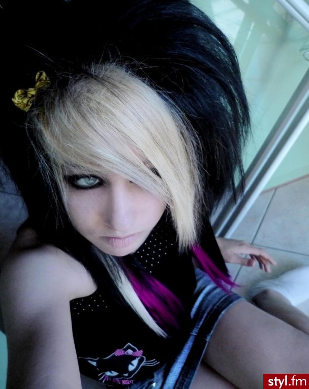 EMO Alternatywne Średnie Fryzury