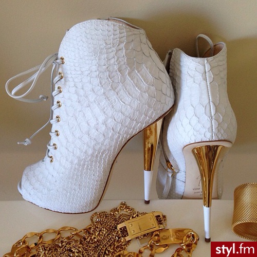 Szpilki Buty Moda