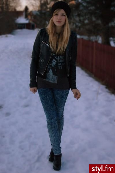 Jeżeli zdjęcie znajduje się już w galerii poproszę o link - Moda uliczna Inne Moda
