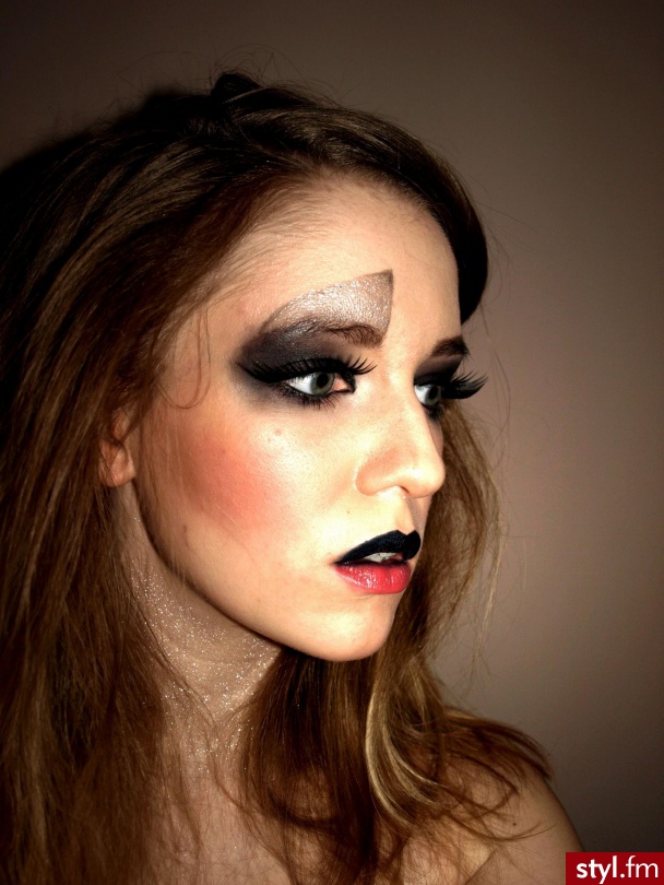 www.redmylips.blog.pl - Artystyczne Makijaże