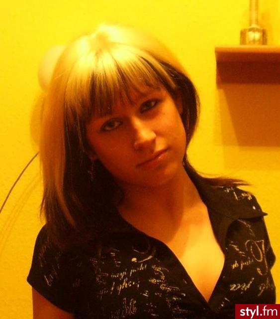 Średnie Fryzury