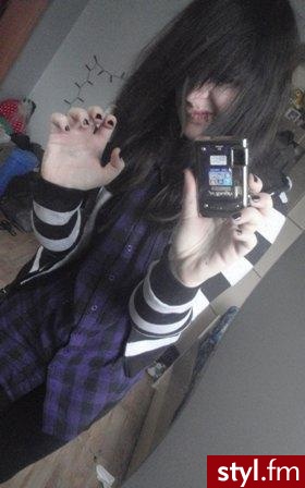 Rawrrr? - EMO Alternatywne Średnie Fryzury