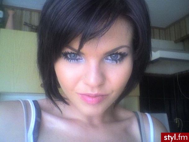 Średnie Fryzury
