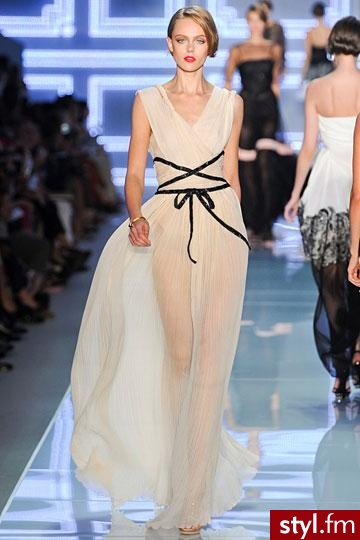 Sukienki Moda