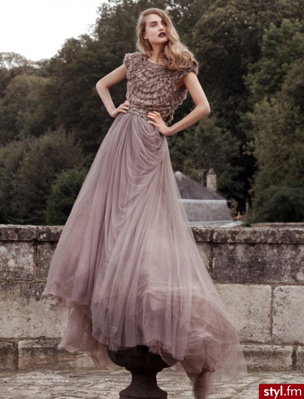 Sukienki Moda