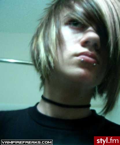 EMO Alternatywne Średnie Fryzury