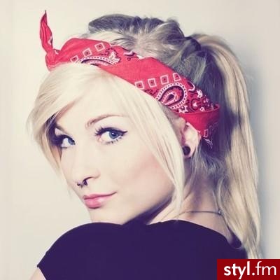 Blond Upięcie Proste z grzywką Na co dzień Średnie Fryzury