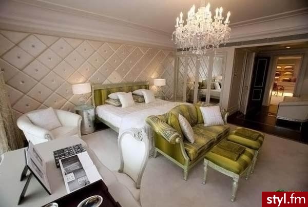 Ten elegancki apartamentkosztuje około 15 milionów dolarów. Zajmuje powierzchnię 900 m2. Znajduje się w jednym z najdroższych kompleksów mieszkalnych Szanghaju - Thomson Riviera. - Mój pokój Wnętrza