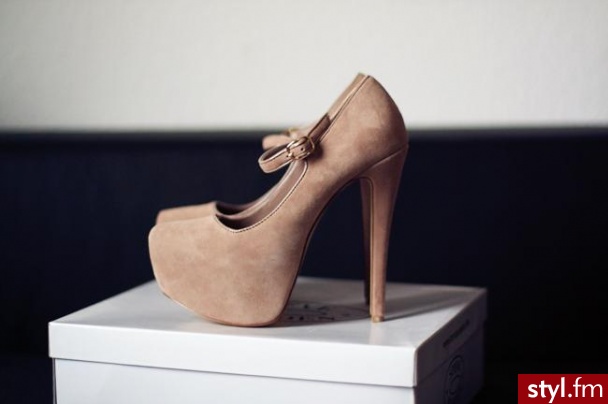 Szpilki Buty Moda