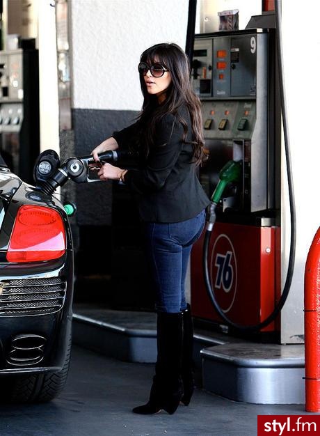 Kardashian. Kourtney & Kim Kardashian - Moda uliczna Inne Moda
