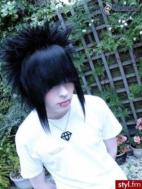 EMO Alternatywne Średnie Fryzury