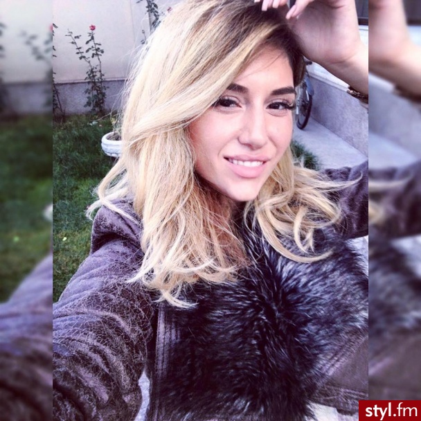 Blond Rozpuszczone Kręcone Na co dzień Średnie Fryzury