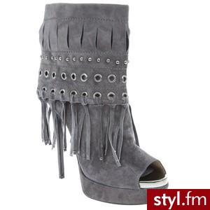 GREY BOOTS*** - Polyvore. Pobrano ze strony: http://www.polyvore.com/grey_boots/collection?id=643816 - Pozostałe Buty Moda