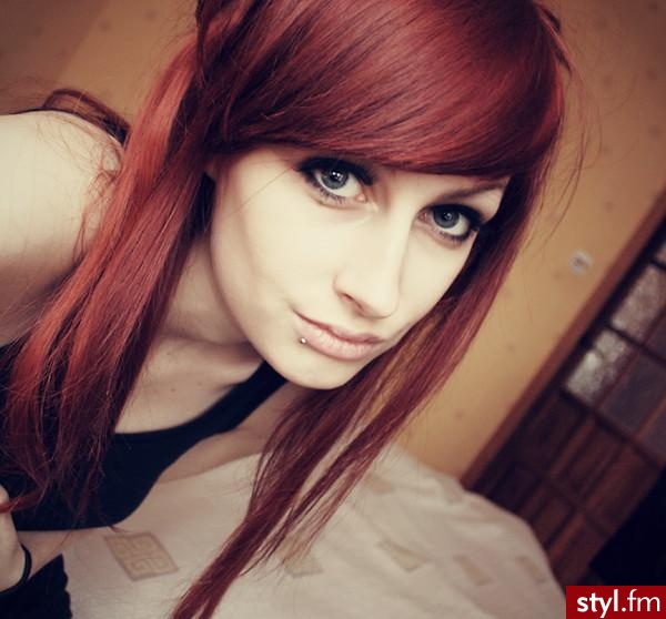 Średnie Fryzury