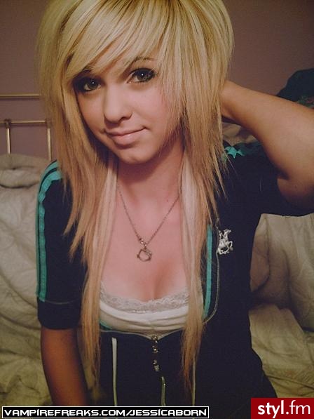 EMO Alternatywne Średnie Fryzury