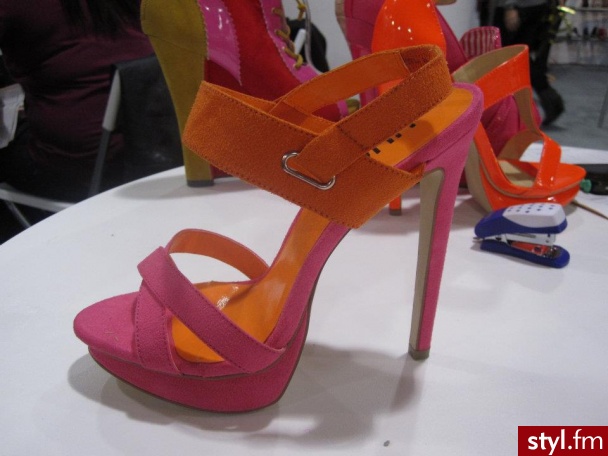 Szpilki Buty Moda