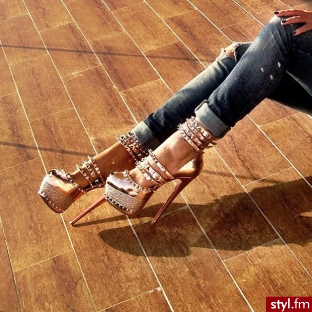 Szpilki Buty Moda