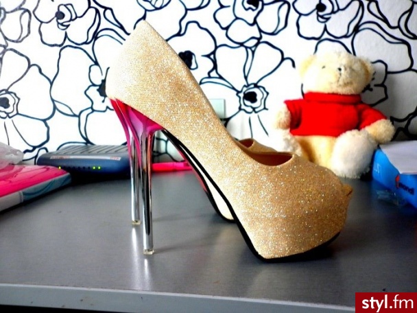 Szpilki Buty Moda