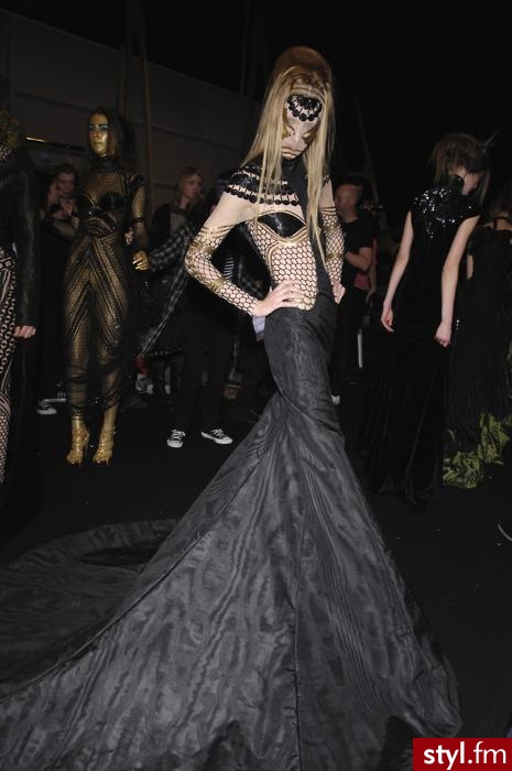 Sukienki Moda