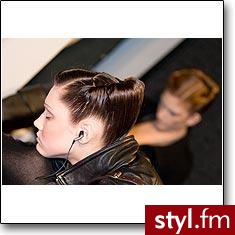Wieczorowe Średnie Fryzury