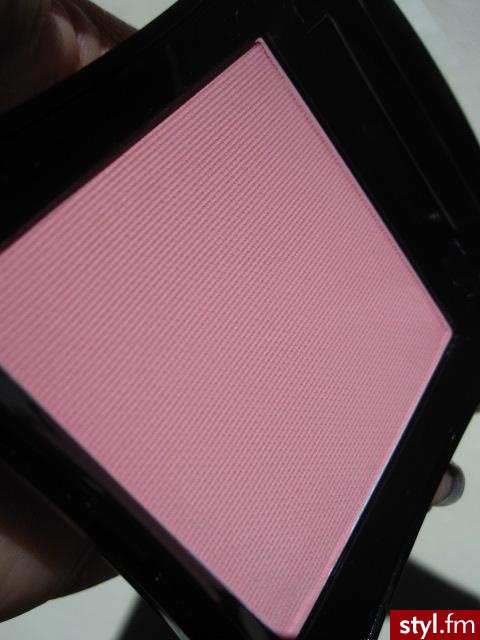 makijaż. ILLAMASQUA BLUSHERS milky pink - Makijaże