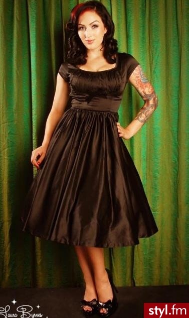 Sukienki Moda