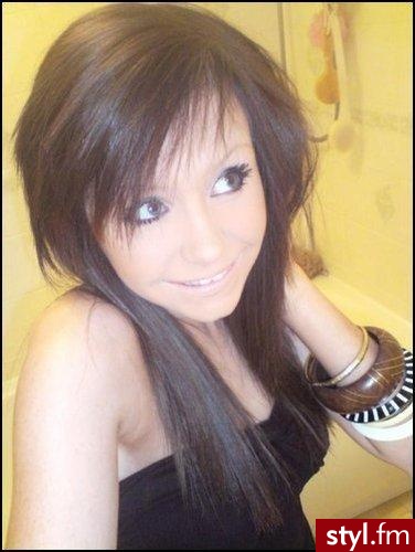 Średnie Fryzury