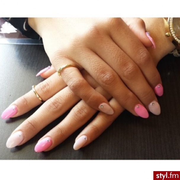Migdałki Paznokcie