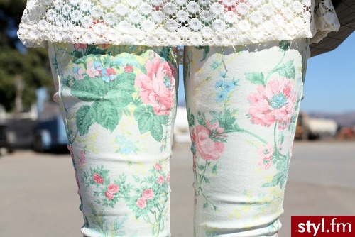 Materiałowe Spodnie Moda