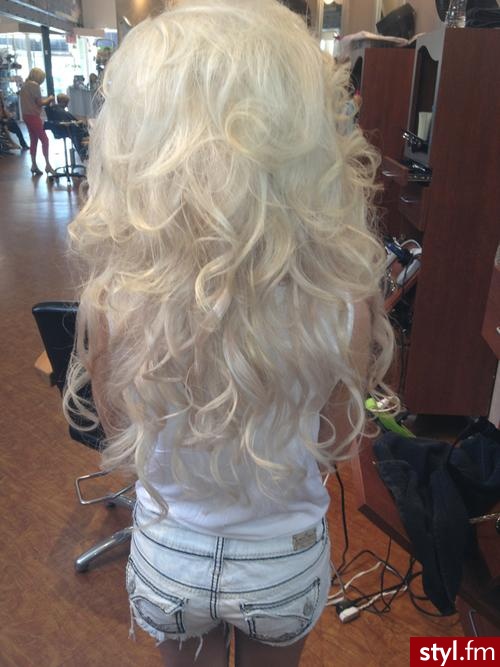 Blond Rozpuszczone Kręcone Na co dzień Długie Fryzury