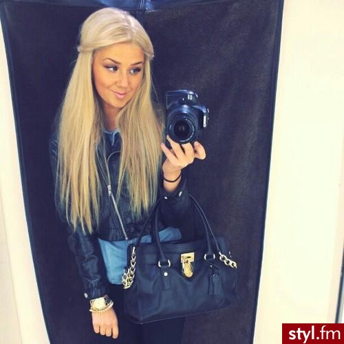 Blond Rozpuszczone Proste Na co dzień Długie Fryzury