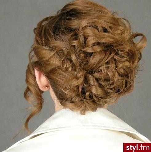 Blond Upięcie Kręcone z grzywką Wieczorowe Średnie Fryzury