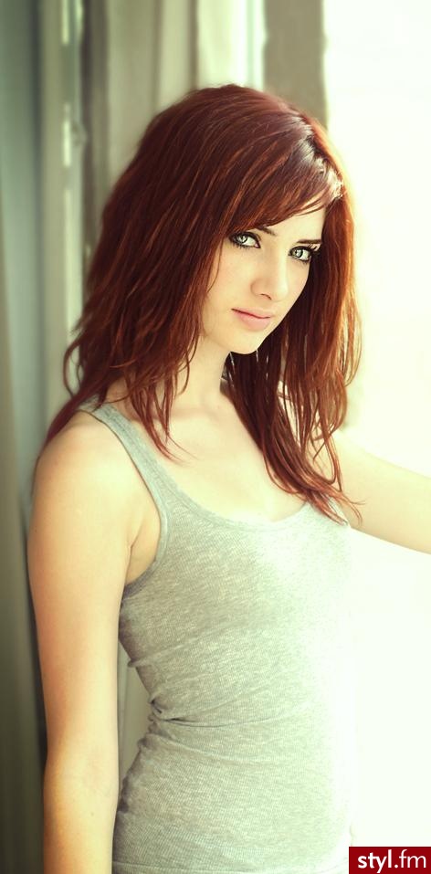Średnie Fryzury