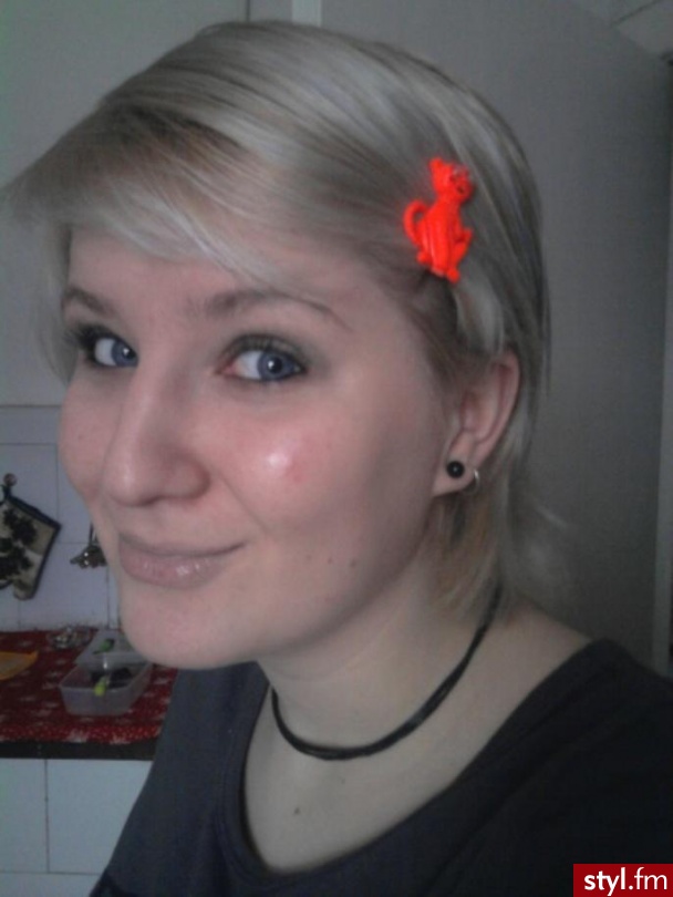 Niewiele wymagająca. :) - Krótkie Fryzury