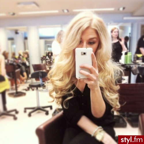 Blond Rozpuszczone Kręcone Na co dzień Długie Fryzury