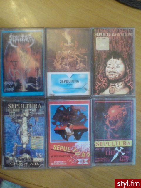 KASETY MAGNEOFONOWE. ORYGINALNE KASETY MAGNETOFONOWE, STARE ALE JARE KAPELE PUNKOWE, SKA METAL. KASETY SĄ ORYGINALNE. DOSKONAŁY PREZENT DLA KOGOŚ KTO KOCHA MUZYKĘ I POSIADA MAGNETOFON ^^

UWAGA, SUGEROWANA CENA ZA SZTUKĘ!!! - Misz-masz