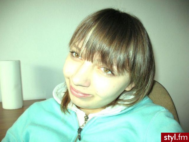 Średnie Fryzury