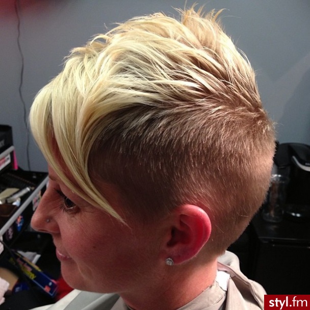 Blond Rozpuszczone Proste z grzywką Na co dzień Krótkie Fryzury