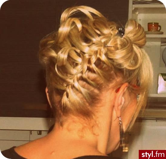 Blond Warkocze Proste z grzywką Wieczorowe Średnie Fryzury