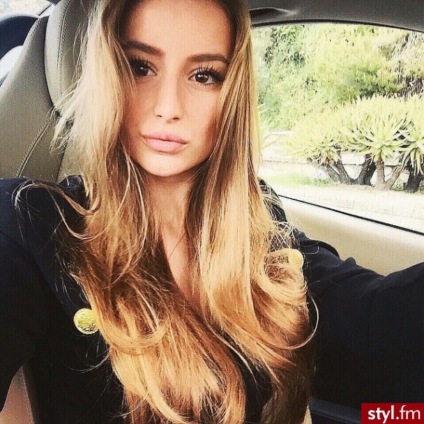 Blond Rozpuszczone Kręcone Na co dzień Długie Fryzury