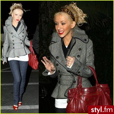 XTina. Jeśli jest już w galerii proszę o link:) - Pozostałe Ciuchy Moda