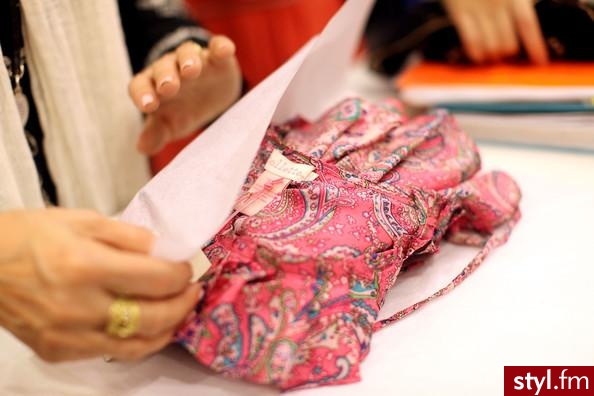 Sukienki Moda