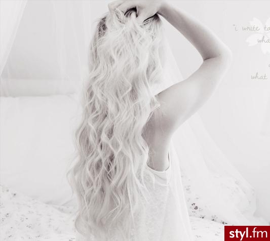 Blond Rozpuszczone Kręcone Na co dzień Długie Fryzury