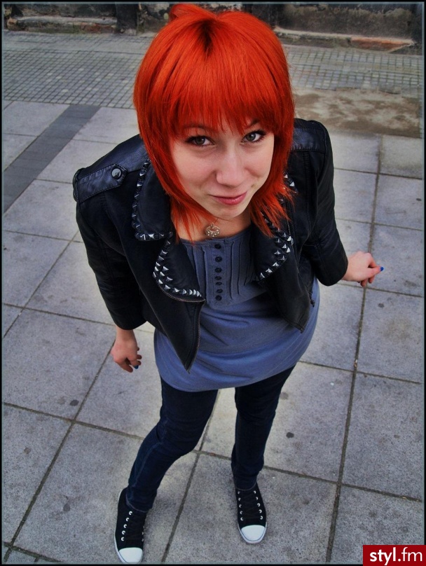 Średnie Fryzury