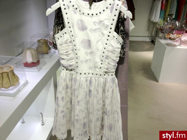 Sukienki Moda