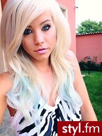 Carmen Grebenișan - Blond Rozpuszczone Proste Na co dzień Długie Fryzury