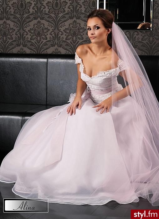 Znalezione w necie :) jak jest to pisać :) - Suknie ślubne Ślub Moda