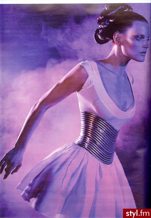 Sukienki Moda