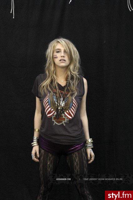 kesha - Długie Fryzury