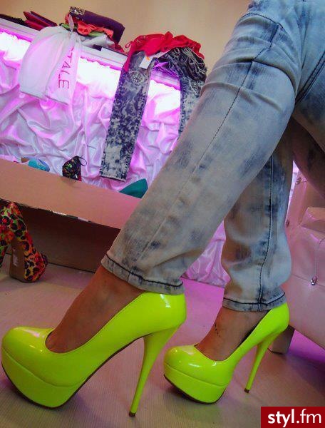 Szpilki Buty Moda